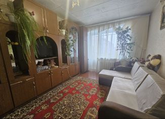 Трехкомнатная квартира на продажу, 51 м2, Белорецк, улица Ф. Алексеева, 27