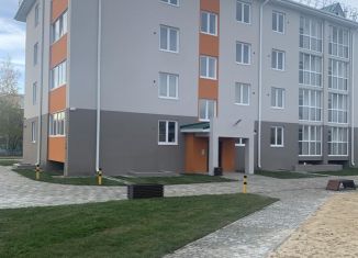 Продам четырехкомнатную квартиру, 110.1 м2, Челябинская область