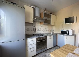 3-комнатная квартира в аренду, 60 м2, Уфа, Комсомольская улица, 142