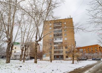 Продается трехкомнатная квартира, 55 м2, Екатеринбург, Бисертская улица, 8, метро Ботаническая