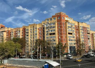 Продаю 2-ком. квартиру, 93 м2, Тула, улица Демонстрации, 27к1