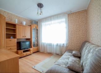 Продается 3-ком. квартира, 72.2 м2, Екатеринбург, Надеждинская улица, 8, Железнодорожный район