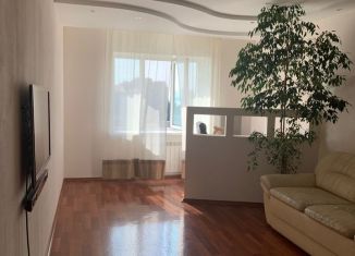 Сдаю двухкомнатную квартиру, 70 м2, Саратов, 7-й Дегтярный проезд, 1А