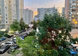 Продается двухкомнатная квартира, 61 м2, Москва, Дубнинская улица, 15к1