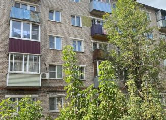 Продам 2-комнатную квартиру, 43 м2, Кимры, Коммунистическая улица, 18А