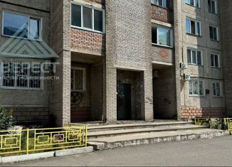 Продается двухкомнатная квартира, 41.2 м2, Абакан, улица Комарова, 28