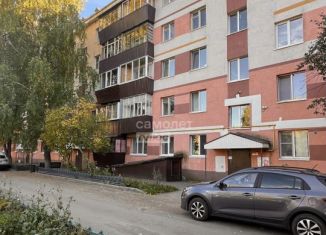 Продам 3-комнатную квартиру, 57 м2, Татарстан, улица Чернышевского, 4