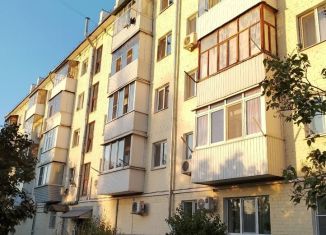 Продается 2-комнатная квартира, 43.6 м2, Орловская область, улица Герцена, 1