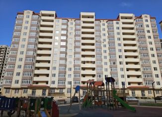 Продается 1-комнатная квартира, 39 м2, Каспийск, проспект М. Омарова, 9А