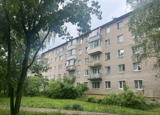 Продаю трехкомнатную квартиру, 59 м2, Дедовск, Больничная улица, 6