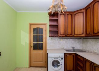 Продам 3-комнатную квартиру, 80 м2, Тюмень, улица Седова, 17, Центральный округ