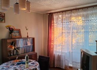 Продается 1-комнатная квартира, 30 м2, Апатиты, улица Бредова, 21