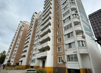 Продаю 2-ком. квартиру, 60 м2, Балашиха, Луговая улица, 9к2