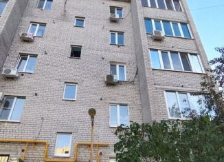 Продается двухкомнатная квартира, 59 м2, поселок городского типа Алексеевка, Невская улица, 37