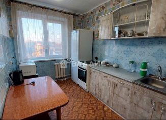 Продажа трехкомнатной квартиры, 68 м2, Тобольск, 8-й микрорайон, 16