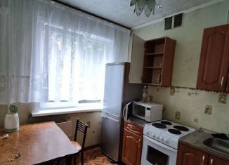 Сдается 1-ком. квартира, 30 м2, Новосибирск, улица Менделеева, 4