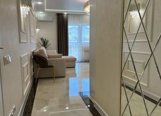 Двухкомнатная квартира в аренду, 60 м2, посёлок городского типа Дагомыс, Батумское шоссе, 69/1Б