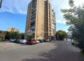 Продам 3-ком. квартиру, 66.3 м2, Рязань, улица Есенина, 36