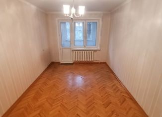 Продам 3-ком. квартиру, 64 м2, Нальчик, район Горная, улица Ватутина, 18