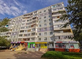 Продажа трехкомнатной квартиры, 64.1 м2, Омская область, улица Дианова, 2