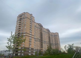 Продам 2-ком. квартиру, 58 м2, Москва, улица Сосенский Стан, 11