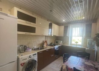 Продам трехкомнатную квартиру, 63.4 м2, Шахты, улица Хабарова, 18