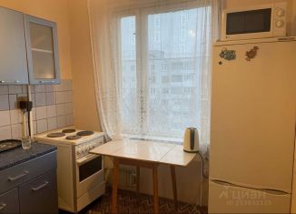 Сдам трехкомнатную квартиру, 50 м2, Москва, Днепропетровская улица, 37к1, район Чертаново Центральное