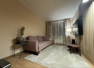 Продается 4-ком. квартира, 142 м2, Мурманск, Кольский проспект, 7