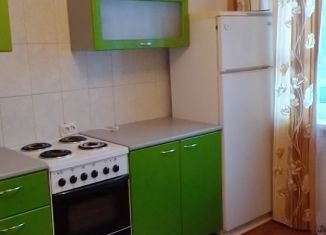 Сдам в аренду 1-комнатную квартиру, 35 м2, Крымск, улица Надежды