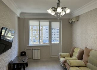 Продам 3-комнатную квартиру, 79 м2, Дагестан, улица Каримова, 8