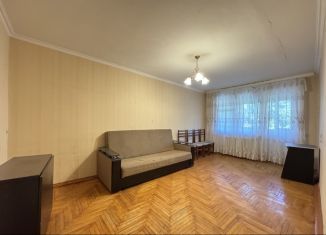 Продам 1-ком. квартиру, 32 м2, Нальчик, улица Байсултанова, 25