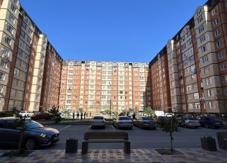 Продам трехкомнатную квартиру, 76 м2, Дагестан, проспект М. Омарова, 14А