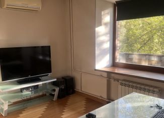 Сдача в аренду 1-ком. квартиры, 43 м2, Москва, Нагорный бульвар, 3