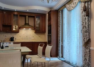 Трехкомнатная квартира в аренду, 90 м2, Москва, Ландышевая улица, 12к1, СЗАО