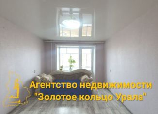 Продам 2-комнатную квартиру, 48.4 м2, Невьянск, улица Матвеева, 34