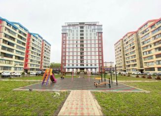 Продается трехкомнатная квартира, 123 м2, Нальчик, Балкарская улица, 97к3, ЖК Петровский