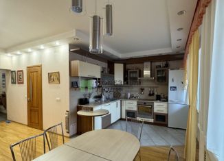 Продажа четырехкомнатной квартиры, 114 м2, Сыктывкар, улица Морозова, 149