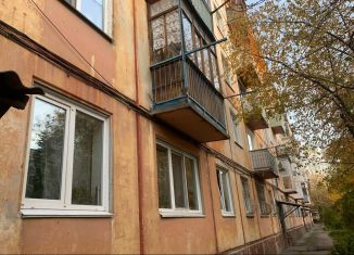 Продажа 3-ком. квартиры, 56 м2, Омская область, улица Энергетиков, 69