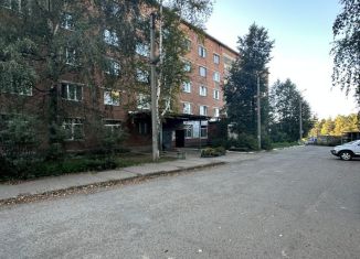 Продается комната, 12 м2, Удмуртия, улица Луначарского, 20