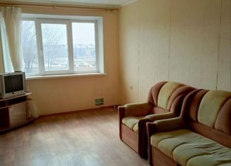 Сдам в аренду 2-ком. квартиру, 47 м2, Магнитогорск, улица Советской Армии, 1