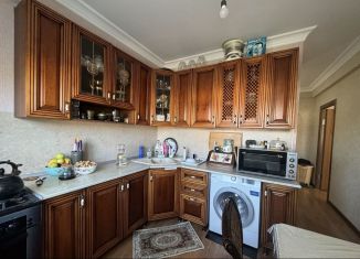 Продается 2-комнатная квартира, 55 м2, Дагестан, Советская улица, 31