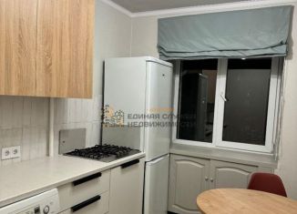 Сдаю двухкомнатную квартиру, 65 м2, Республика Башкортостан, Революционная улица, 14