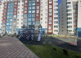 Продается двухкомнатная квартира, 58.3 м2, Калининград