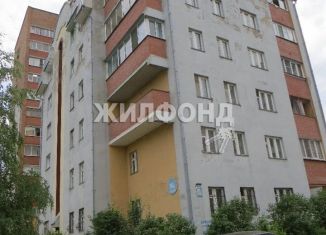 Продается трехкомнатная квартира, 96.2 м2, Новосибирск, улица Петухова, 90/2, метро Площадь Маркса