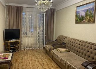 Сдам в аренду 4-комнатную квартиру, 90 м2, Каспийск, улица М. Халилова, 28