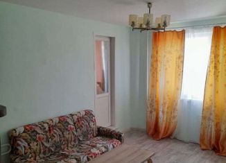 Продам 2-ком. квартиру, 43 м2, Дмитров, улица Космонавтов, 43