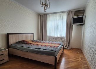 Сдается 2-комнатная квартира, 80 м2, Ростов-на-Дону, Грибоедовский переулок, 2, Пролетарский район