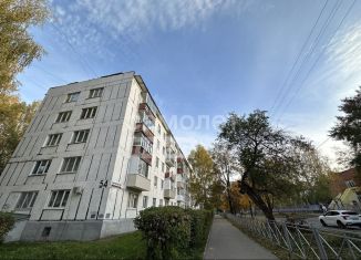 Продается 2-комнатная квартира, 44.2 м2, Ижевск, улица Металлистов, 54