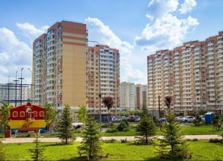 3-комнатная квартира на продажу, 84 м2, Ростов-на-Дону, улица Юрия Дубинина, 1/1