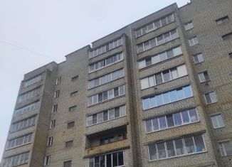 Сдается трехкомнатная квартира, 64 м2, Рославль, 16-й микрорайон, 20